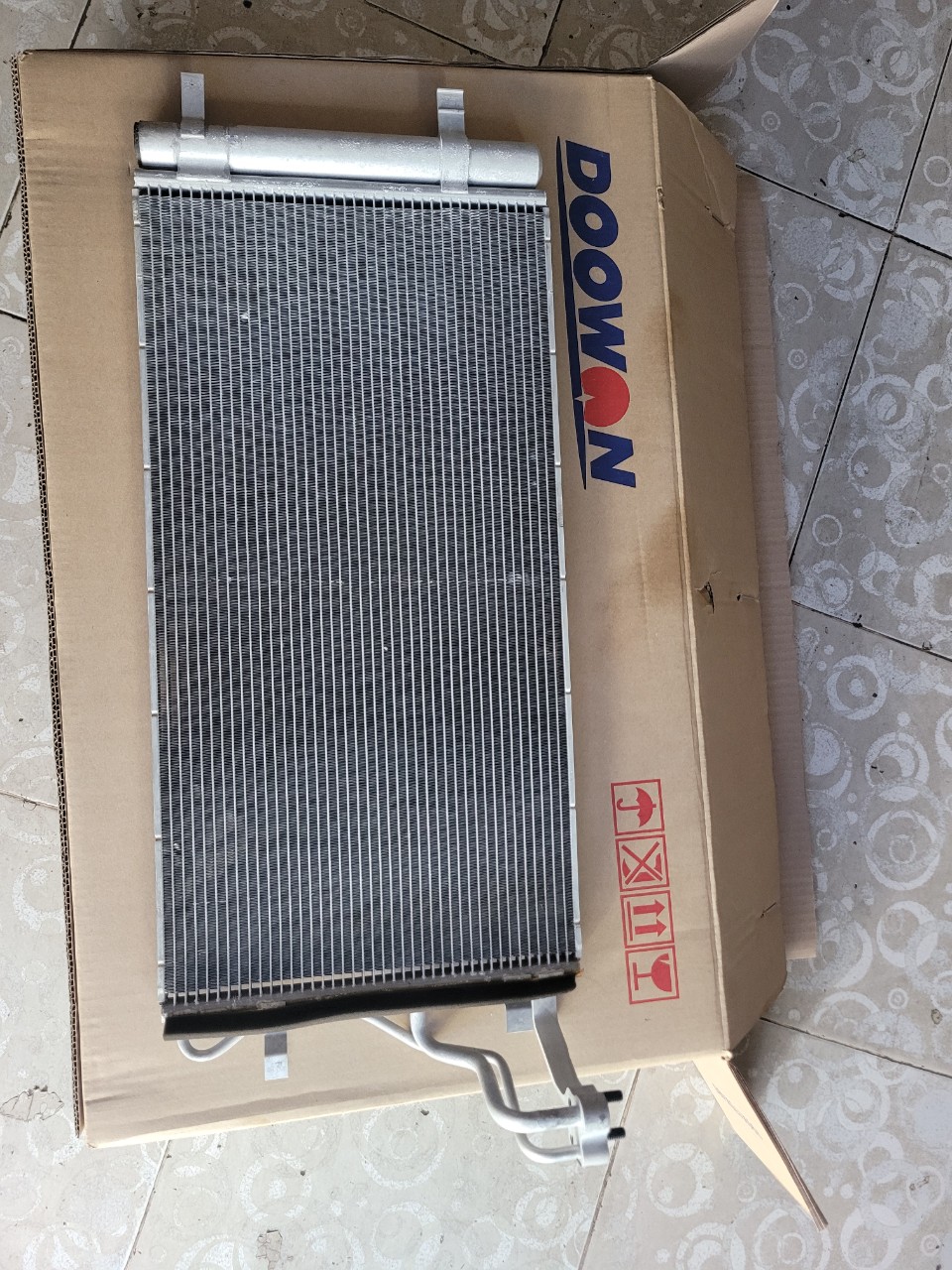 97606J9000 Giàn nóng Hyundai Kona