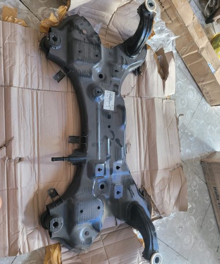 62405J9000 Khung giá động cơ Hyundai Kona 2019