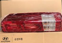 9240259100 Đèn hậu phải Hyundai Solati 2016